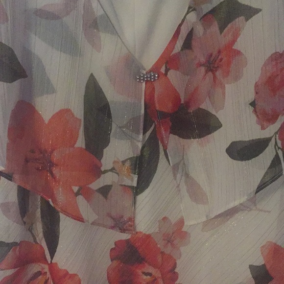 🌸 NEW 🌸 SLNY white layer gown with rose pattern - Picture 3 of 5